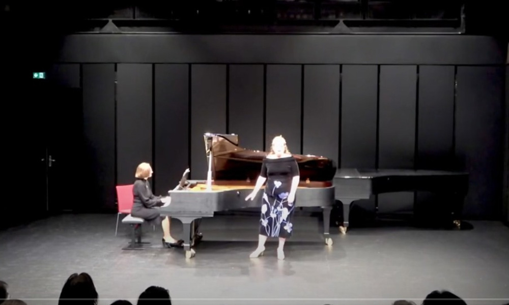 Julia Heiler Soprano